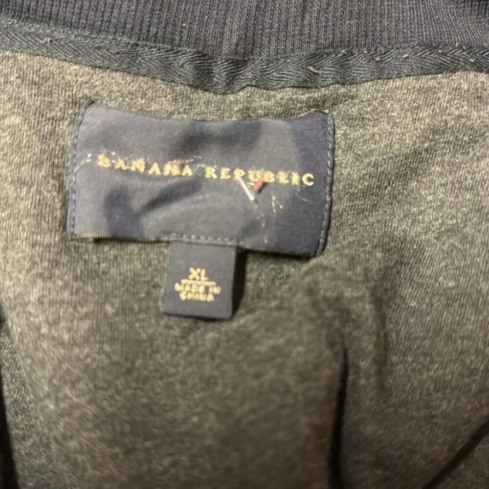 Banana Republic questions leave